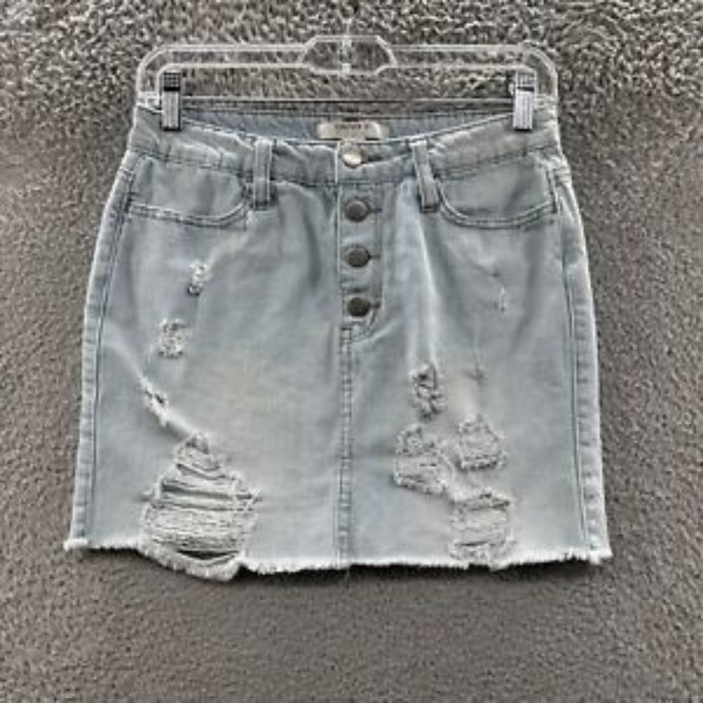 Forever‎ 21 Denim Skirt Women's Small Blue Denim Distressed Mini Skirt Ladies S